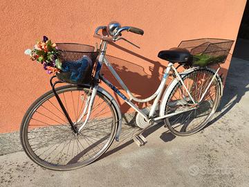 Bicicletta vintage ceriz . freni a bacchetta