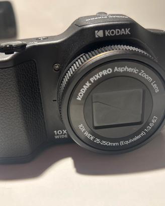 Fotocamera perfettamente funzionante+custodia