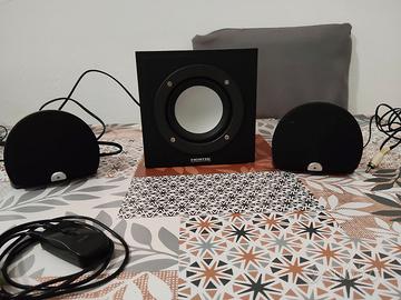 Multimedia speaker system