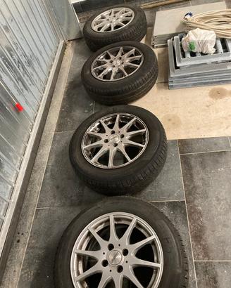 4 gomme estive PIRELLI battistrada 60-70%