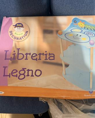 Libreria per bimbi colorata - stile Montessori