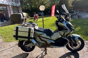 Honda X-ADV 750 DESERT