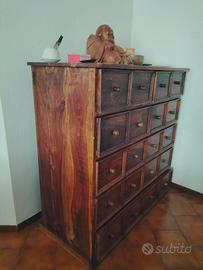 Cassettiera antica