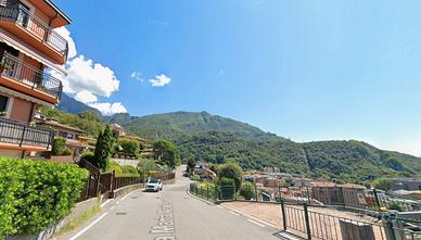 Stanza singola con giardino e terrazzo a Lecco