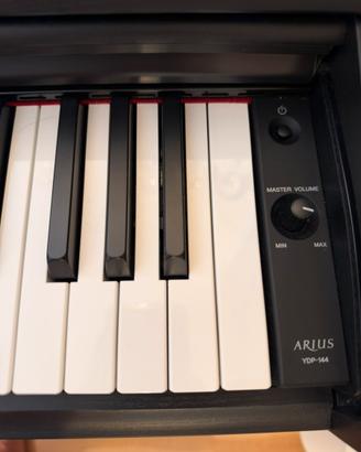 Yamaha Arius YDP-144B - 5 ore di utilizzo
