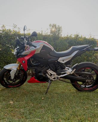 Bmw F900R