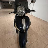 Piaggio Beverly 300