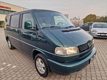 VOLKSWAGEN - Multivan - 2.5 TDI/102CV Trendline