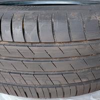 4 Gomme Goodyear 215/55 R17 94V