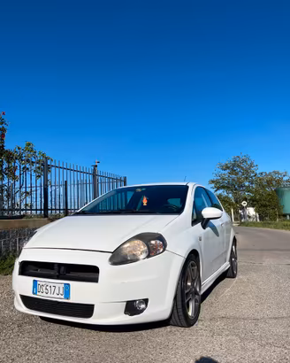 Grande punto tjet sport