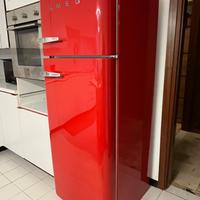 frigorifero vintage SMEG colore rosso