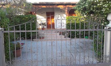 Villetta con vista mare con tre camere