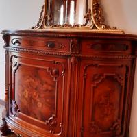 Mobile in legno intarsiato con specchio