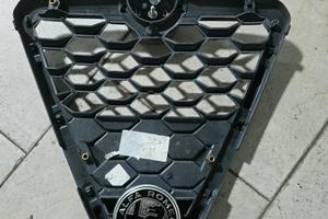 Griglia 2016 e loghi neri GTAm