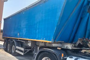 Semirimorchio ribaltabile