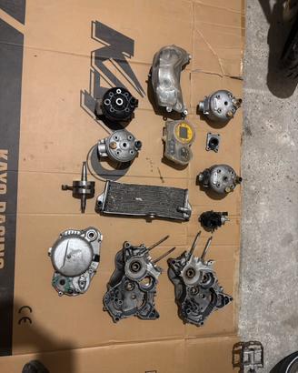 Ricambi am6 e scooter certi pezzi nn sono in foto