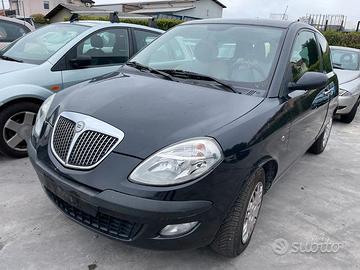 Ricambi usati per Lancia Ypsilon 1.2 b. 2005