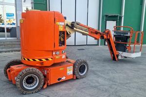 Piattaforma Aerea JLG, modello E300AJP