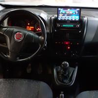 Autoradio majestic tv a scomparsa