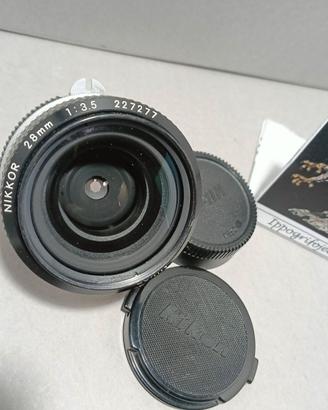 Nikon obiettivo 28 mm f 3.5 Manual focus.