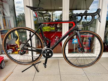 Colnago V3 – Taglia 50s – SRAM Rival eTap AXS