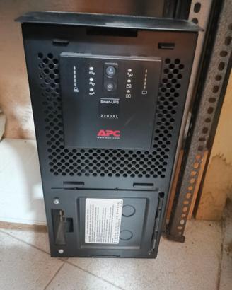 UPS gruppo continuità APC 2200XL Mod: SUA2200XLI
