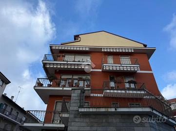 5 LOCALI A PINO TORINESE