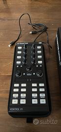 Traktor Kontrol x1 mk2 + fly case originale