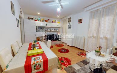 Ampio Trilocale con box incluso nel prezzo!