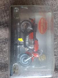 modellino moto guzzi