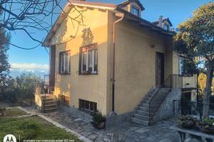 Villa indipendente con giardino