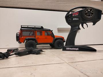 macchina telecomandata difender Land rover 