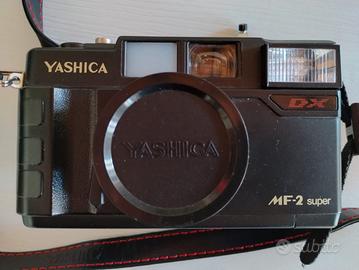 Yashica MF-2 super DX fotocamera analogica