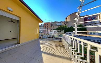 APPARTAMENTO SU DUE PIANI CON INGRESSO INDIPENDENT