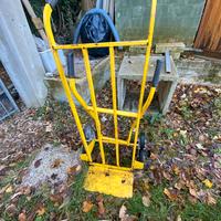 Carrello saliscale