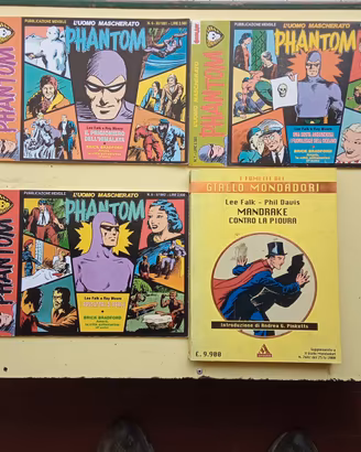Fumetti PHANTOM UOMO MASCHERATO, MANDRAKE, TARZAN