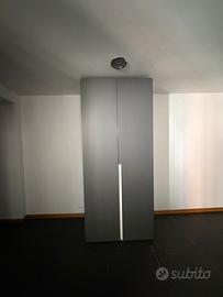 Armadio grigio 2 ante