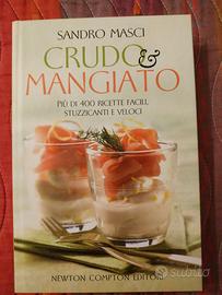 Libro cucina: crudo e mangiato