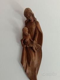 Madonna in legno fatta a mano