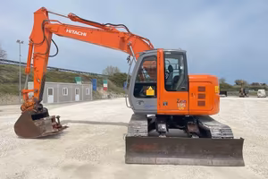 Escavatore cingolato - HITACHI ZX 135 US