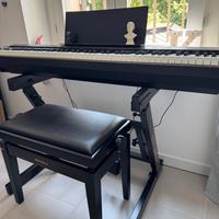 Pianoforte Digitale Roland FP-30 con stand e panca