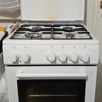 cucina a gas con forno elettrico