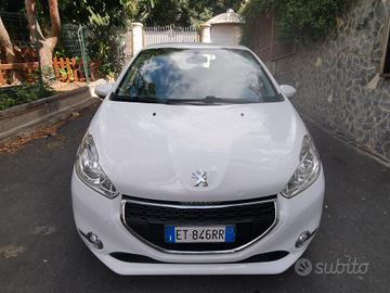 Peugeot 208 1.2 VTi 82 CV 5 porte Access 2014