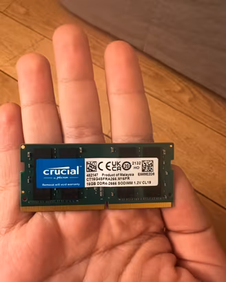 RAM crucial 16gb  ddr4  2666mhz