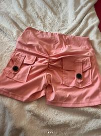 Short rosa vita alta con tasche