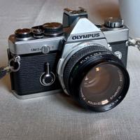 Olympus OM2 reflex analogica