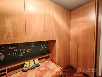 cameretta in rovere massello tinta miele