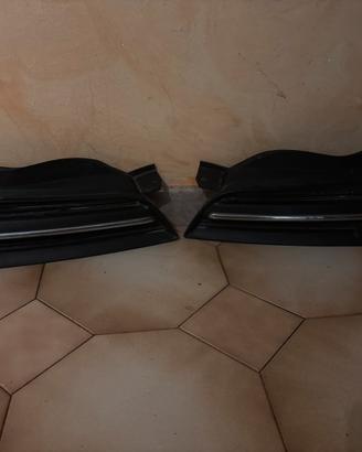 Frecce anteriori nissan micra con griglia