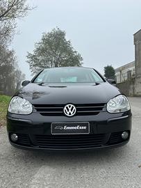 Volkswagen Golf 1.6 16V FSI 5P