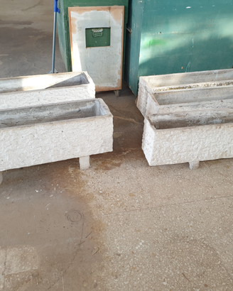 Vasi in cemento da giardino